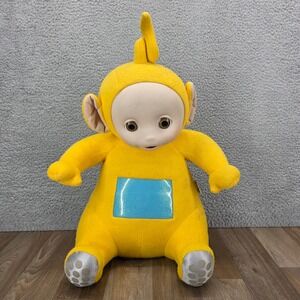 Vintage 1998 Playskool Teletubbies Laa-Laa Plush Yellow 25 inch Large Toy 57219